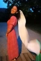 Une future mariée essayant son voile - jeu EVJF